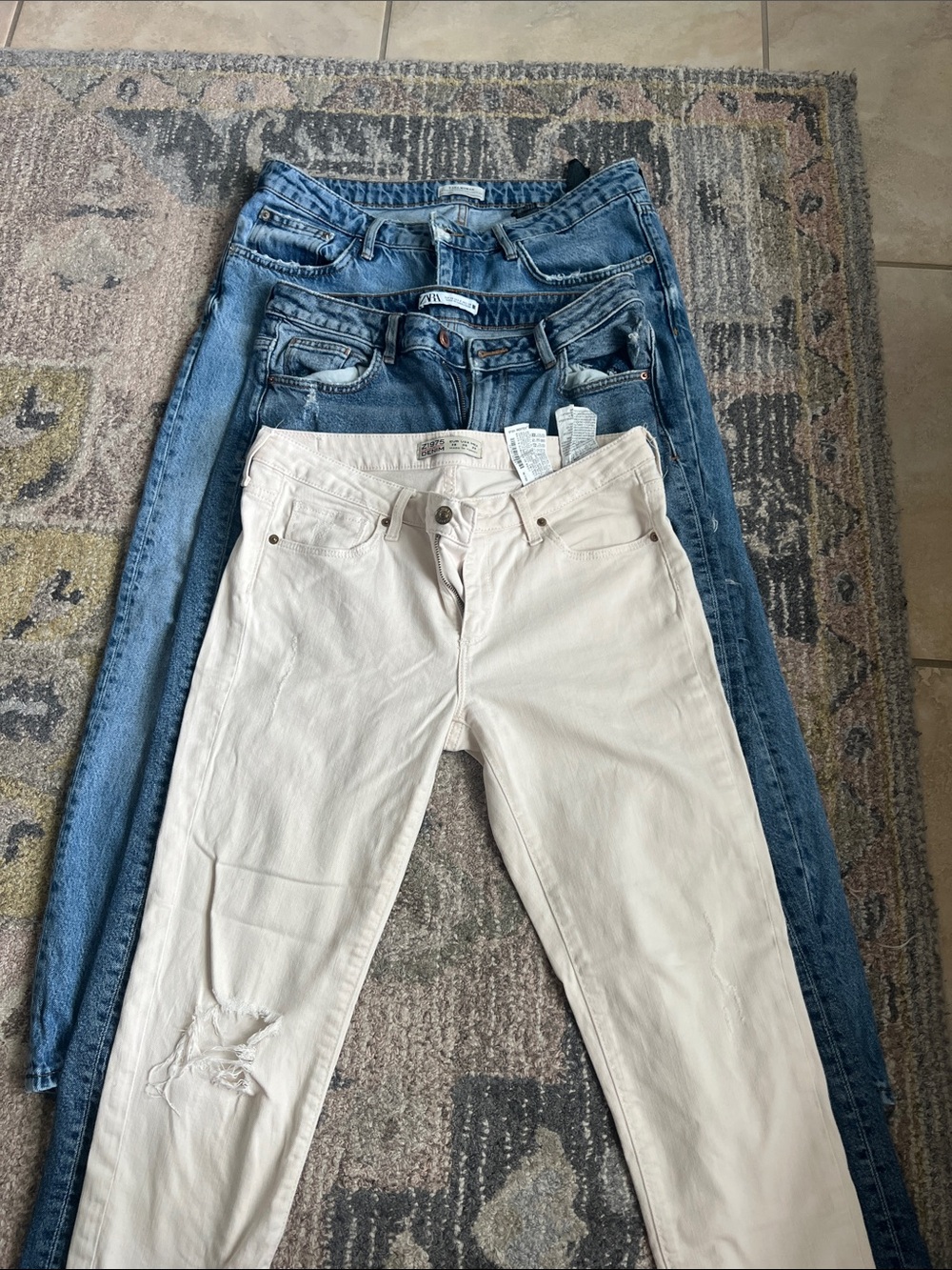 Zara Women's Straight Leg Distressed Blue Jeans Get 3 pairs for $30!